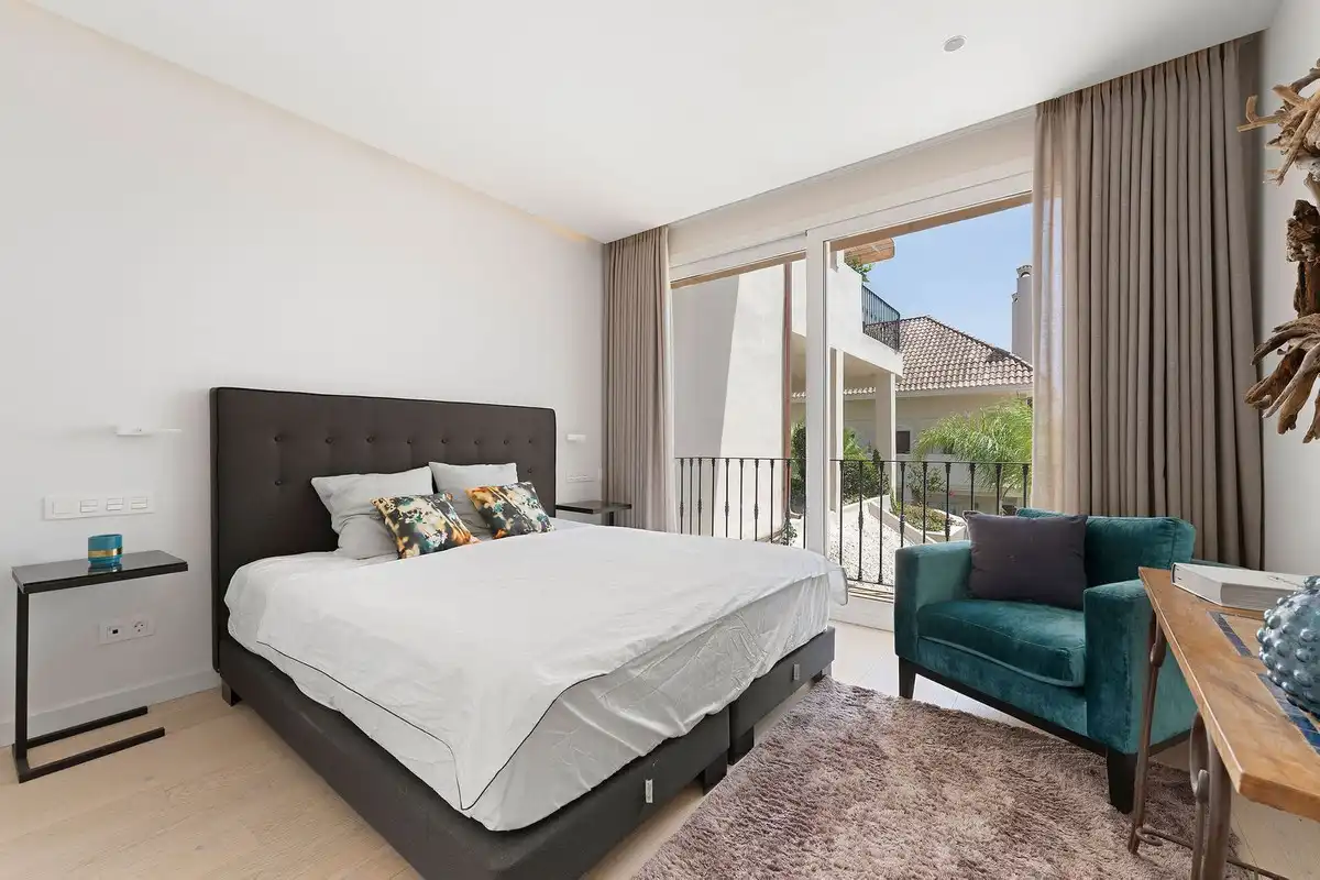Bedroom of Duplexes for sale in Marbella  with Air Conditioner, Terrace and Storage room