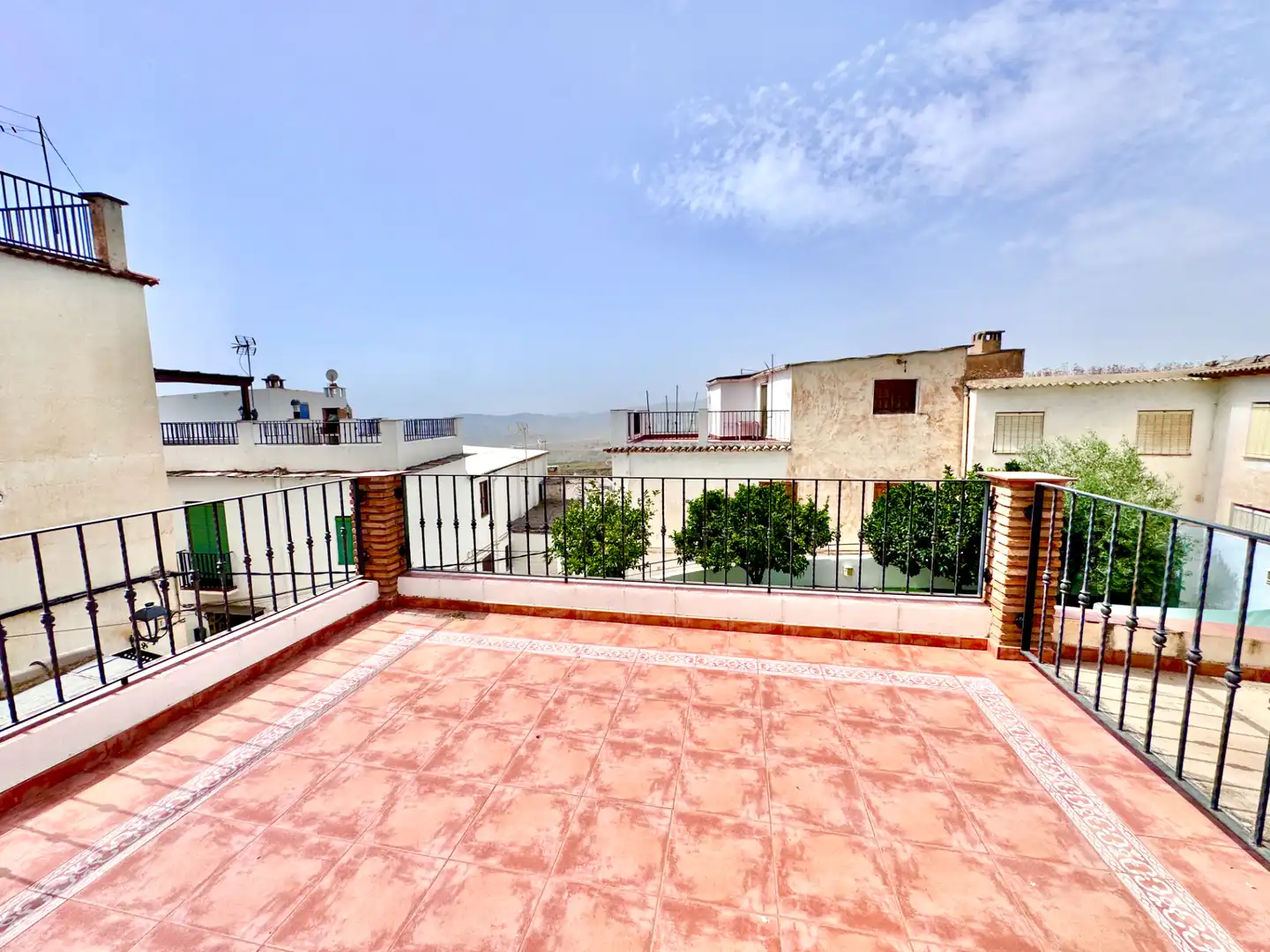 Terrassa de Casa o xalet en venda en Válor amb Calefacció, Jardí privat i Terrassa