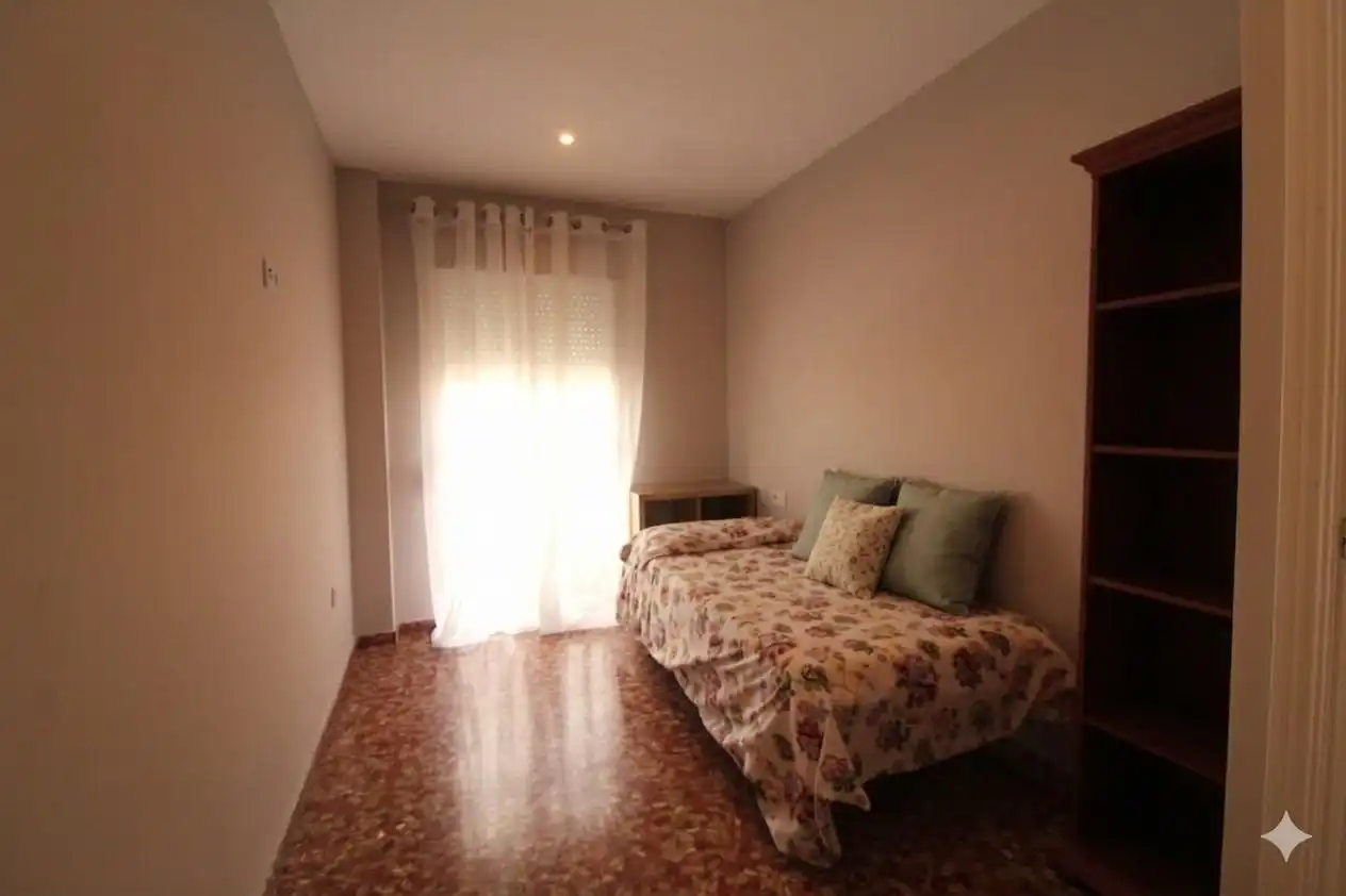 Piso de alquiler en Casco Antiguo
