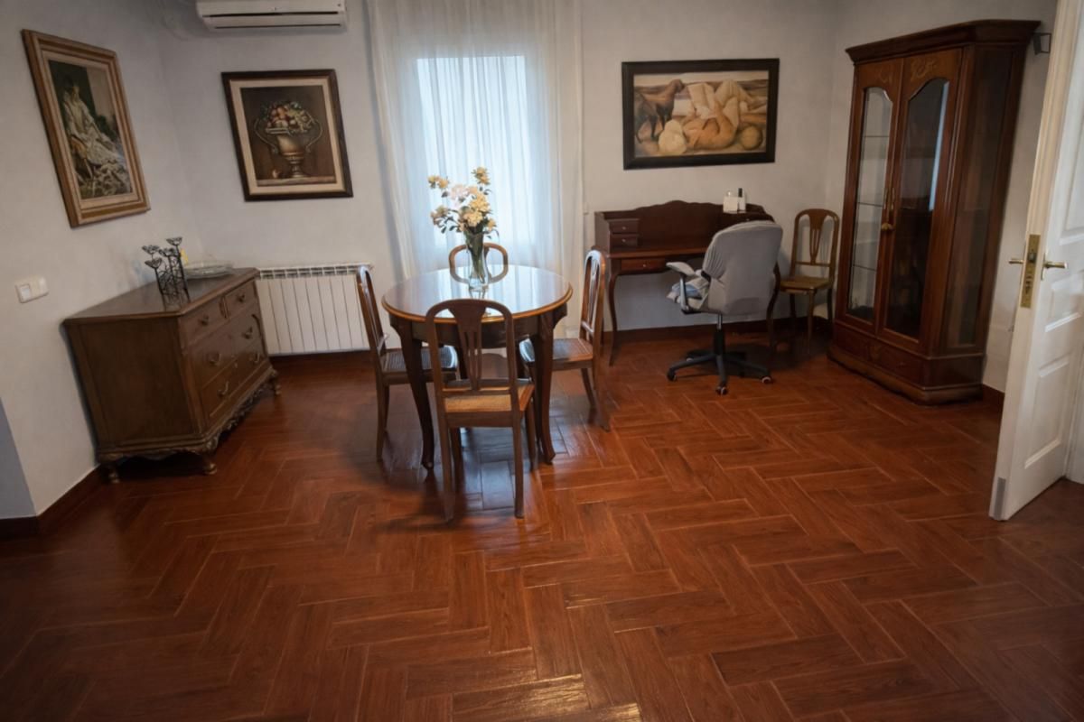 Sala de estar de Casa o chalet de alquiler en Villanueva de la Cañada con Aire acondicionado, Calefacción y Amueblado