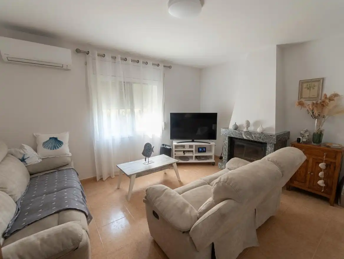 Casa amb piscina en venda a Sant Jordi d'Alfama, imagen 8