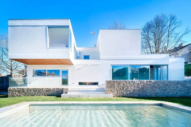 Casa-chalet en Venta en Rúa Casares Quiroga en Liáns