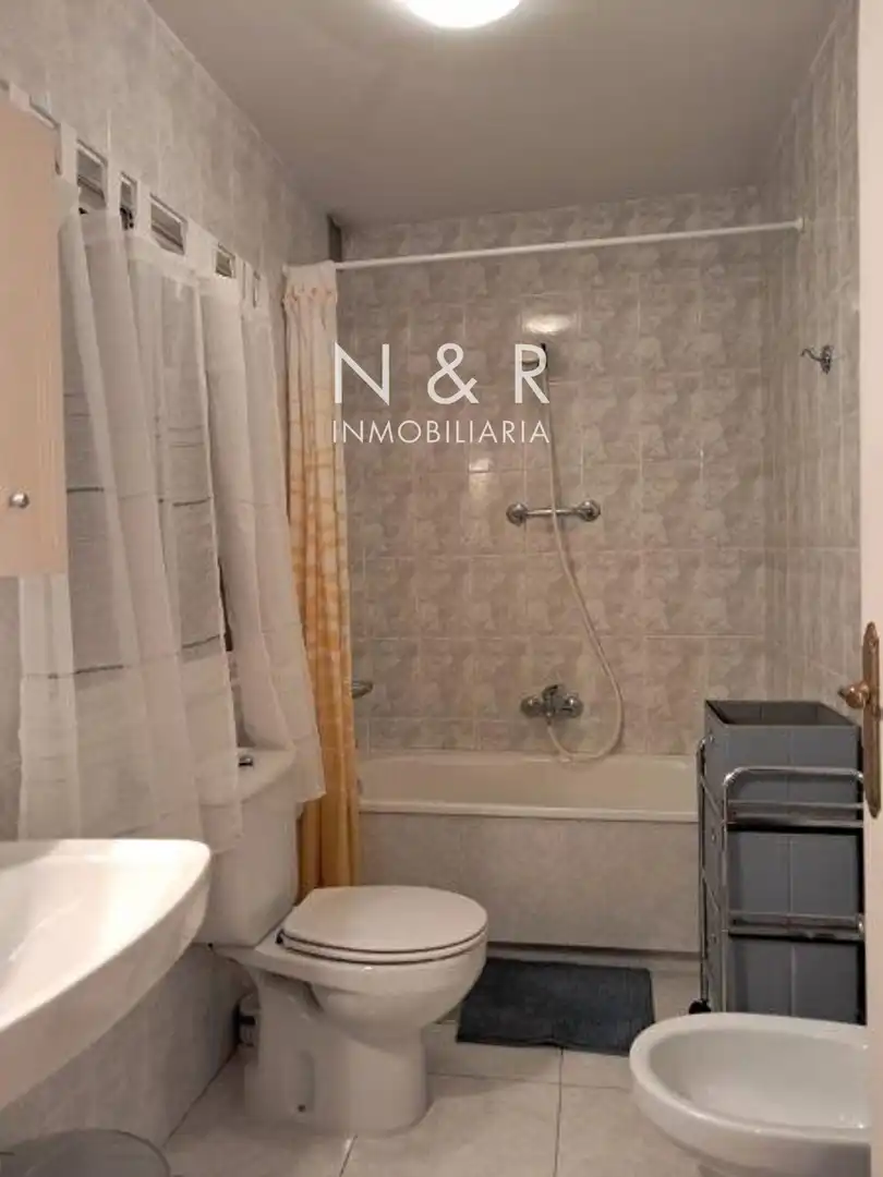 Attic for rent in Virxe Cerca, Concheiros - Fontiñas