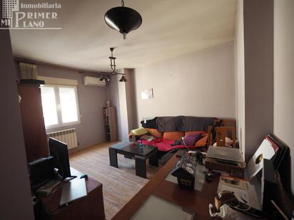 Sala d'estar de Apartament en venda en Tomelloso amb Calefacció