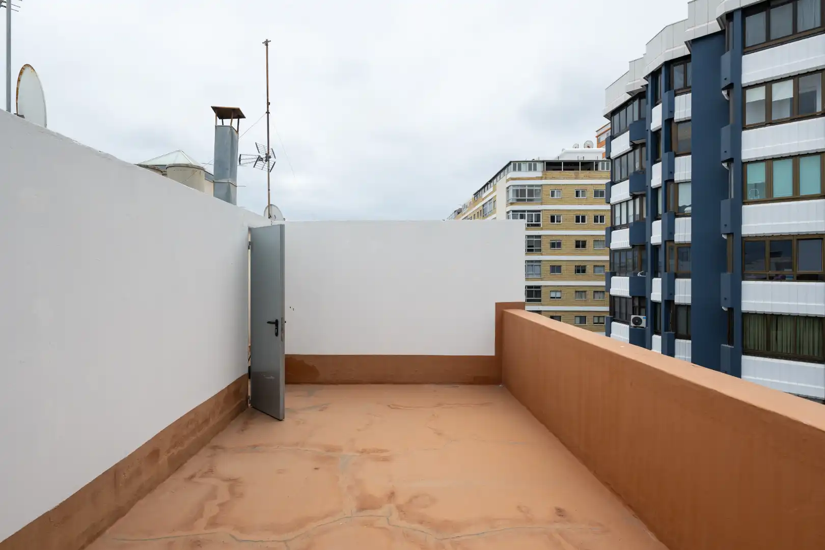 Terraza de Piso en venta en Las Palmas de Gran Canaria con Terraza, Trastero y Balcón