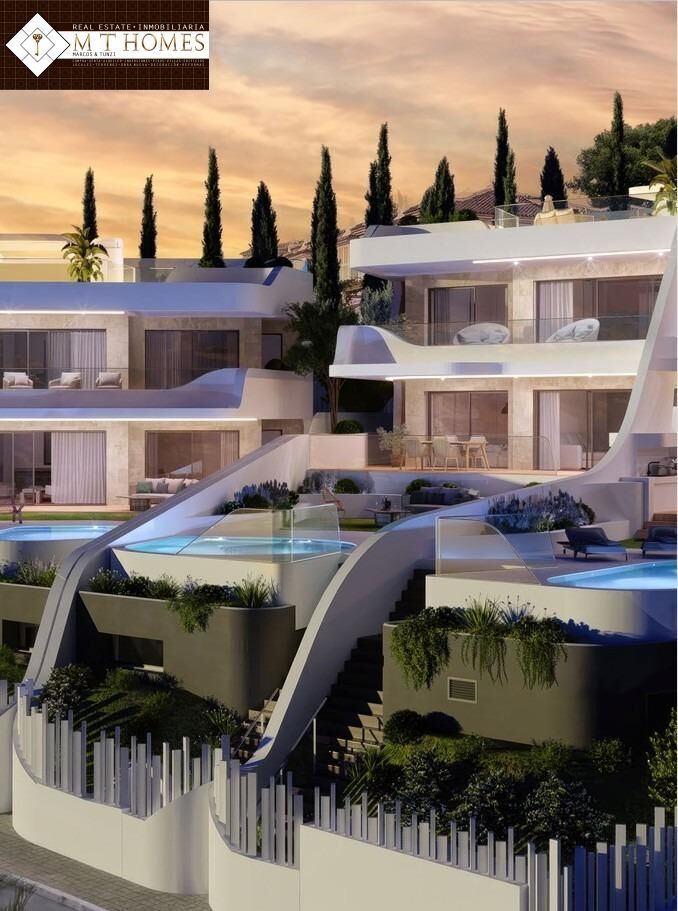 Exterior view of Duplex for sale in Marbella  with Air Conditioner, Heating and Private garden