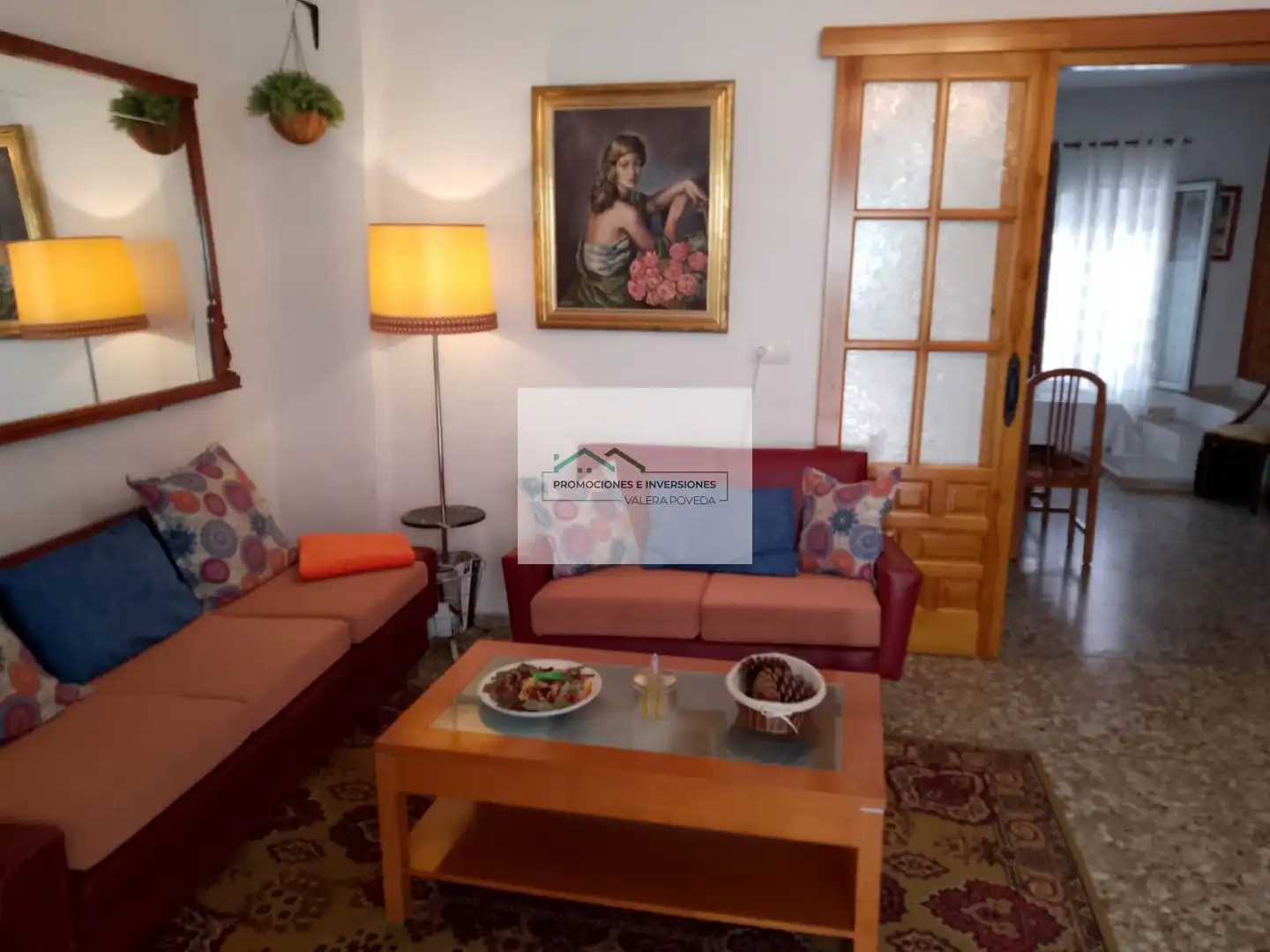 Sala d'estar de Casa o xalet en venda en Solera de Gabaldón amb Jardí privat i Moblat
