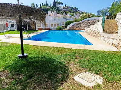 Reihenhaus mit Pool zum Verkauf in Av/ Sierrezuela, 4 Conjunto Las Mercedes 29651 Mijas, imagen 2