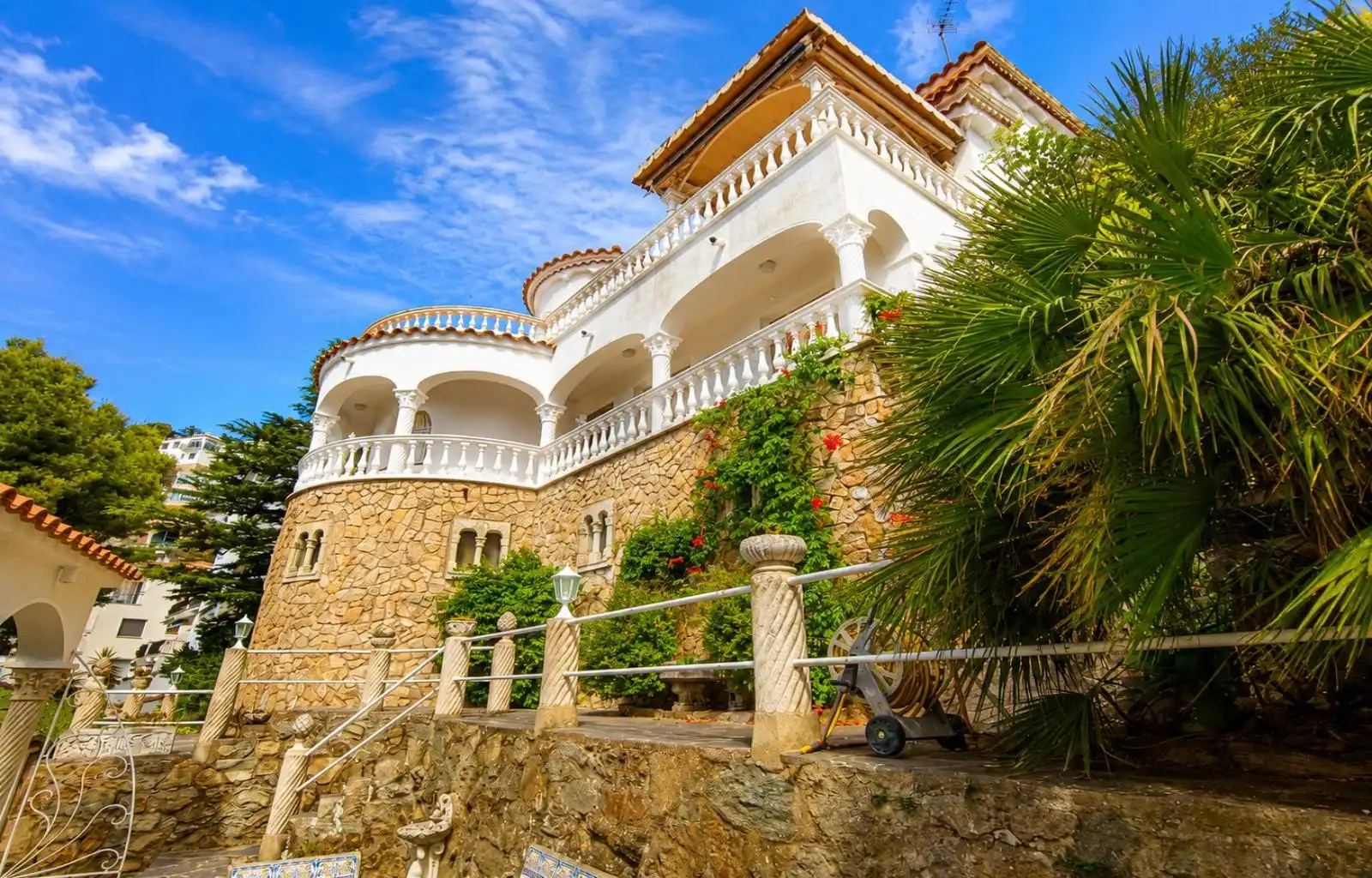 Villa con giardino in vendita a Calle De Pau Vila 7, imagen 2