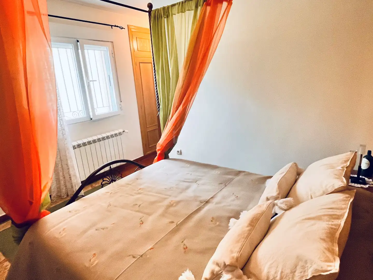 Habitación de Casa adosada en venta en Herradón de Pinares con Calefacción