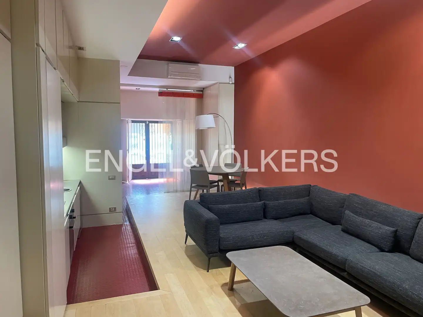 Sala d'estar de Planta baixa de lloguer en Barcelona amb Aire condicionat, Calefacció i Parquet