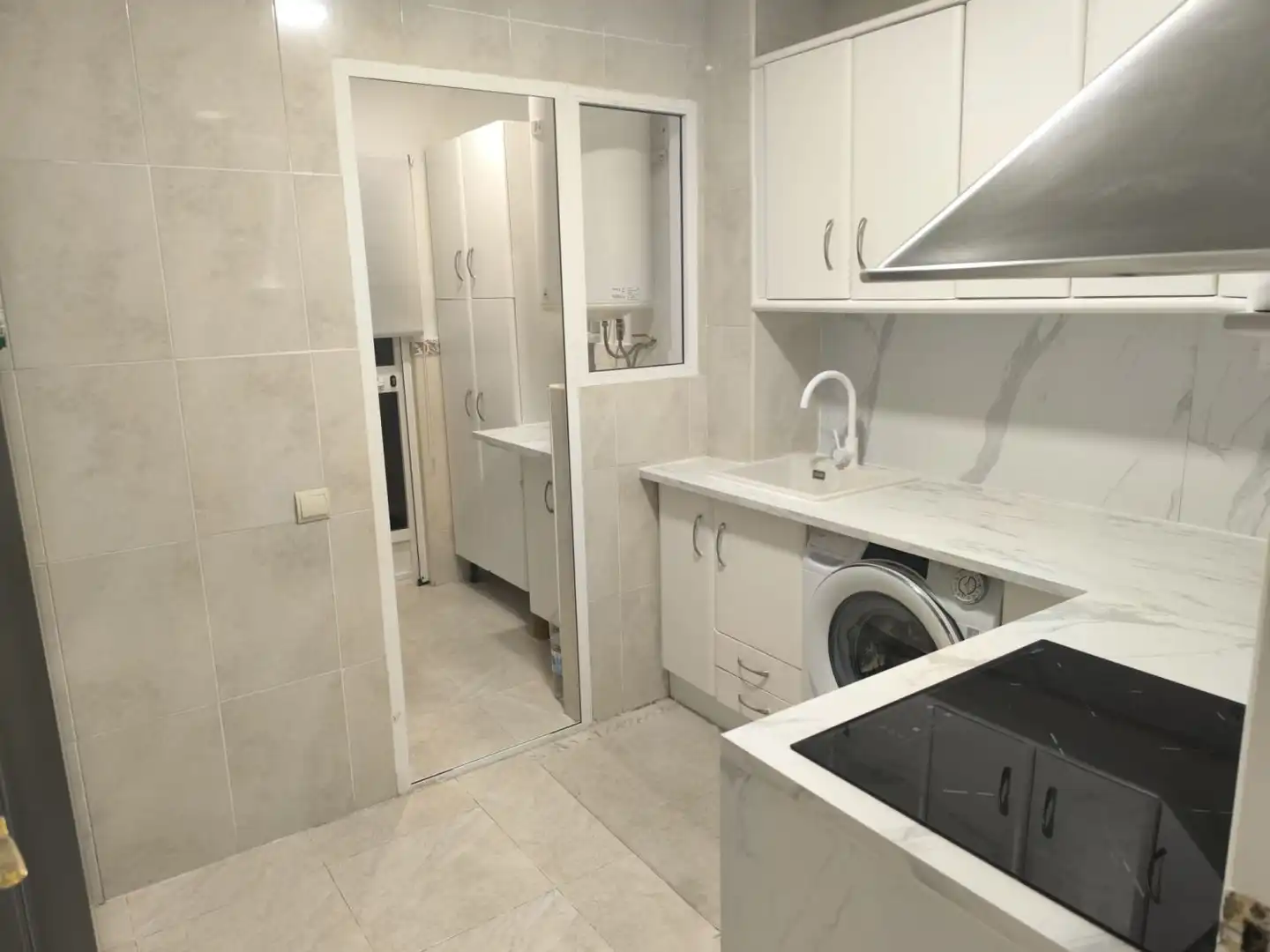 Cuina de Apartament en venda en Marbella amb Calefacció, Terrassa i Piscina comunitària