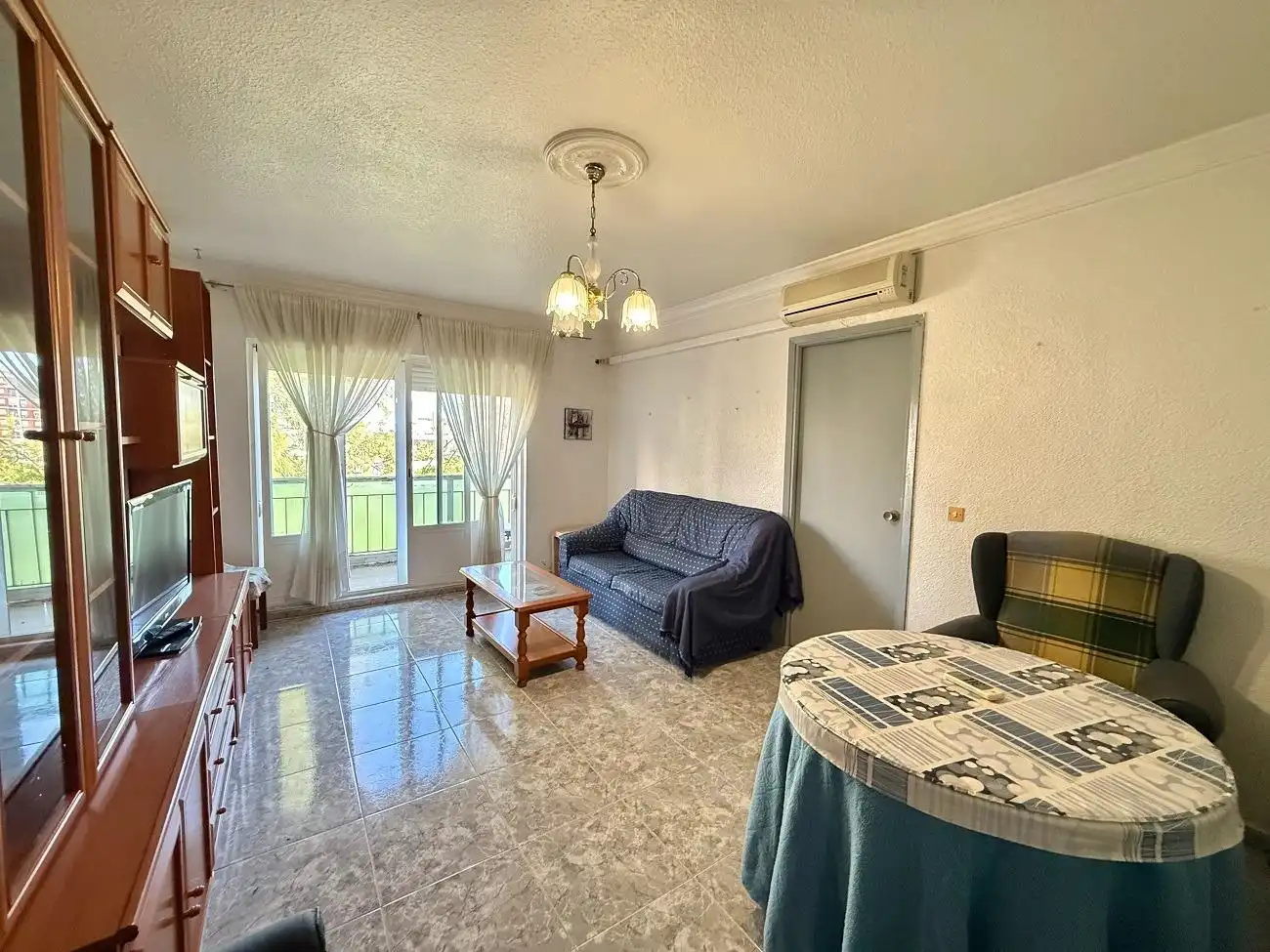 Sala de estar de Piso en venta en Badajoz con Aire acondicionado y Terraza