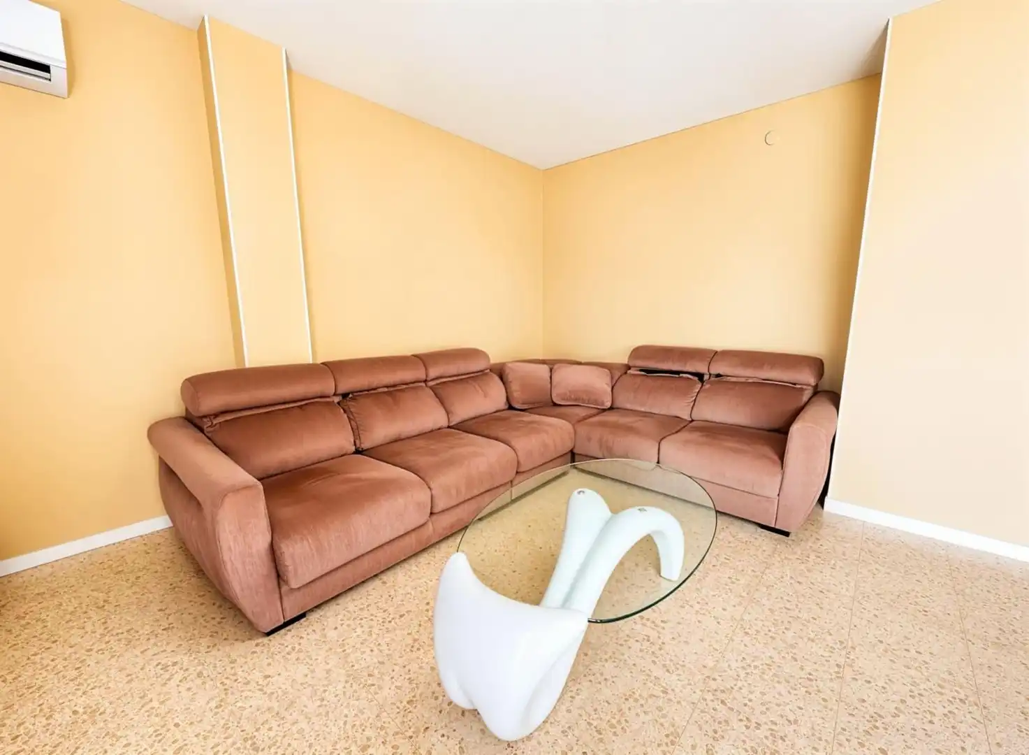 Sala d'estar de Àtic en venda en Girona amb Aire condicionat i Terrassa