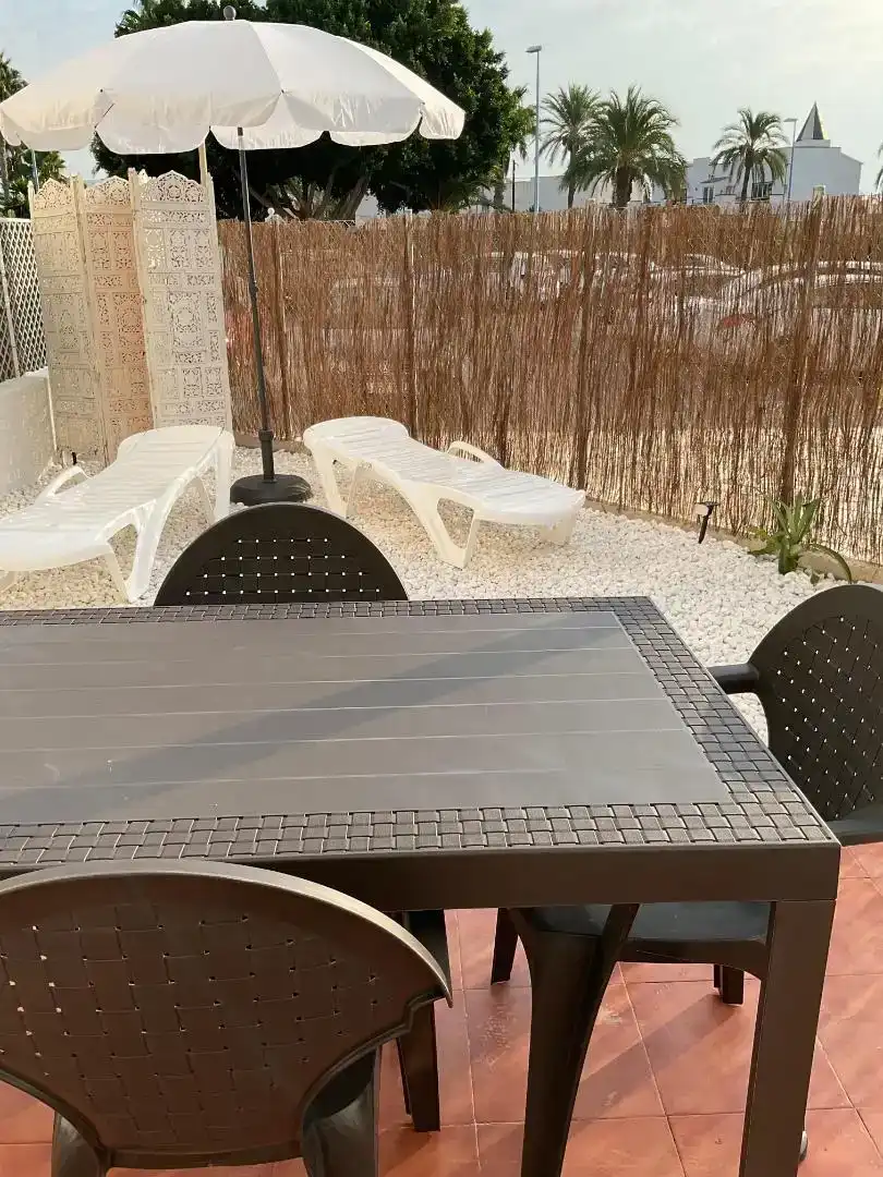 Terrassa de Apartament de lloguer en Vera amb Aire condicionat, Jardí privat i Piscina