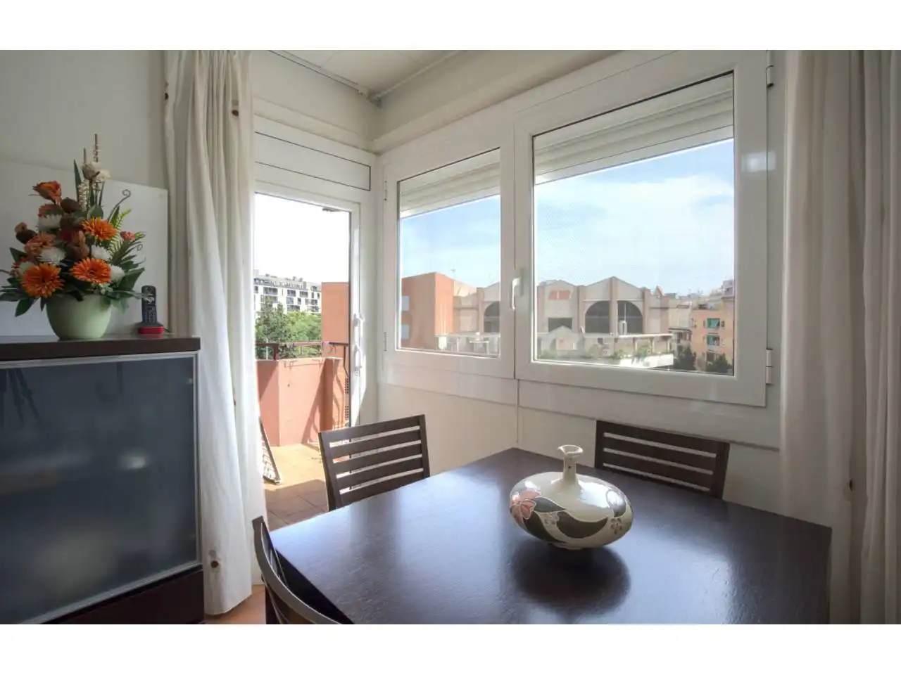 Appartamento con terrazza in vendita a Plaza Nuestra Señora de Montserrat 10, imagen 5