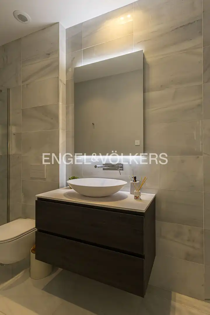 Baño de Ático en venta en Madrid con Aire acondicionado, Calefacción y Terraza