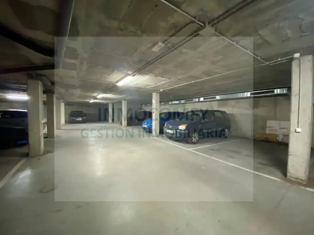 Parking de Dúplex en venta en La Bisbal d'Empordà