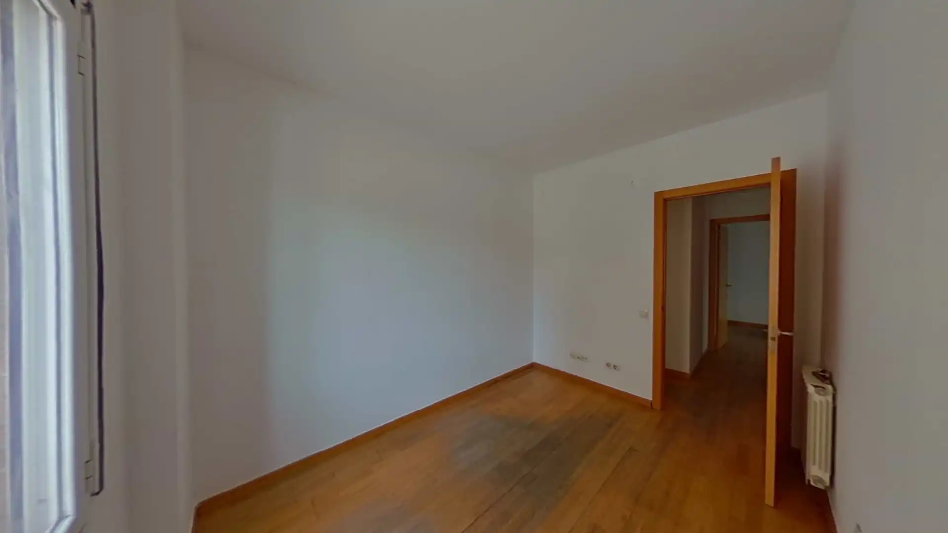 Bedroom of Flat for sale in Sabadell