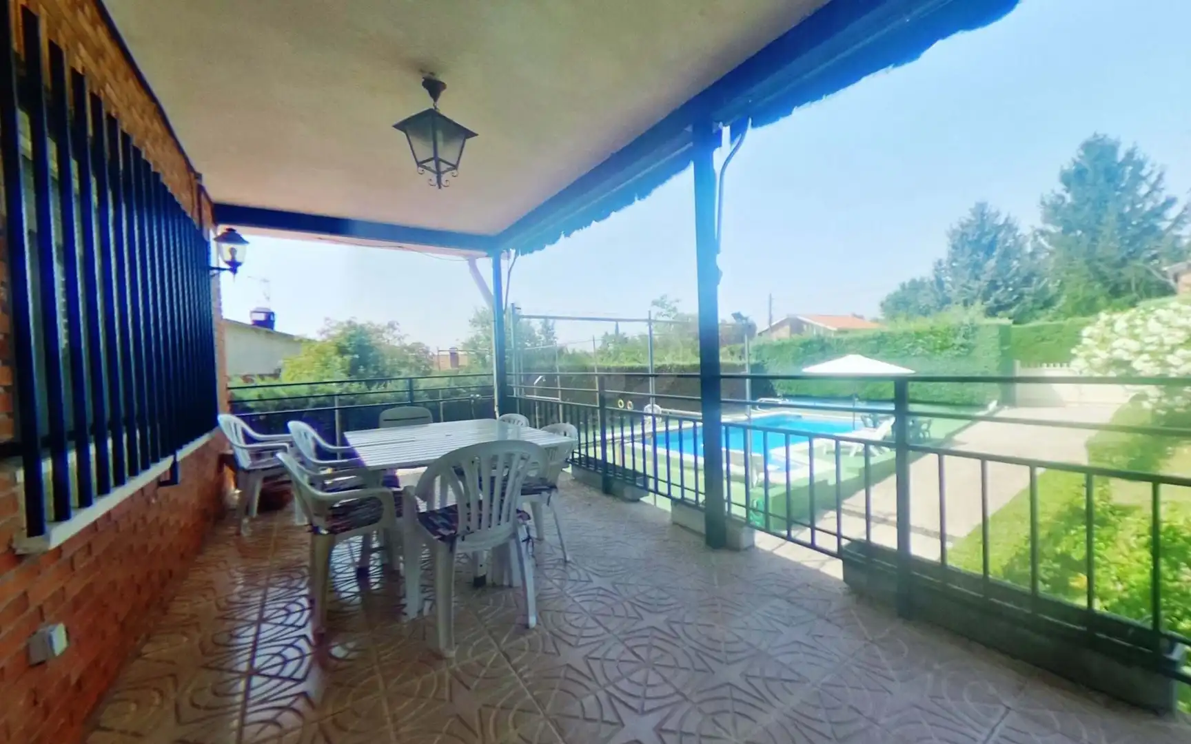 Terrassa de Casa o xalet en venda en La Cabrera amb Calefacció, Terrassa i Piscina