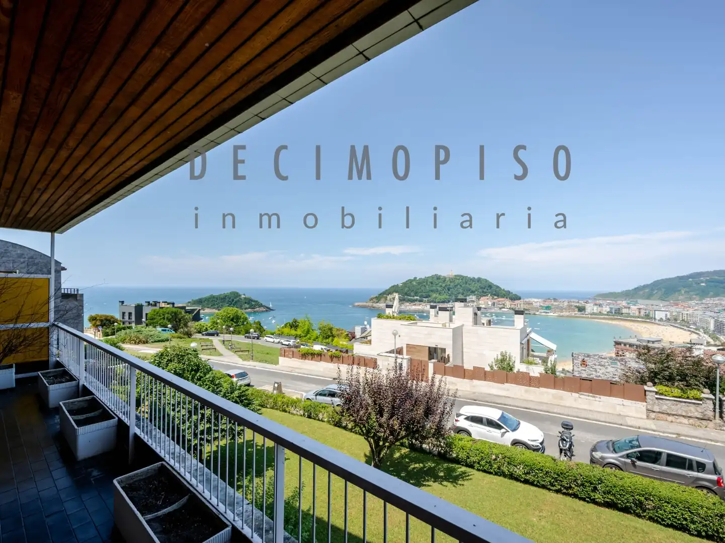 Dúplex en venda en Donostia - San Sebastián  amb Calefacció, Terrassa i Traster