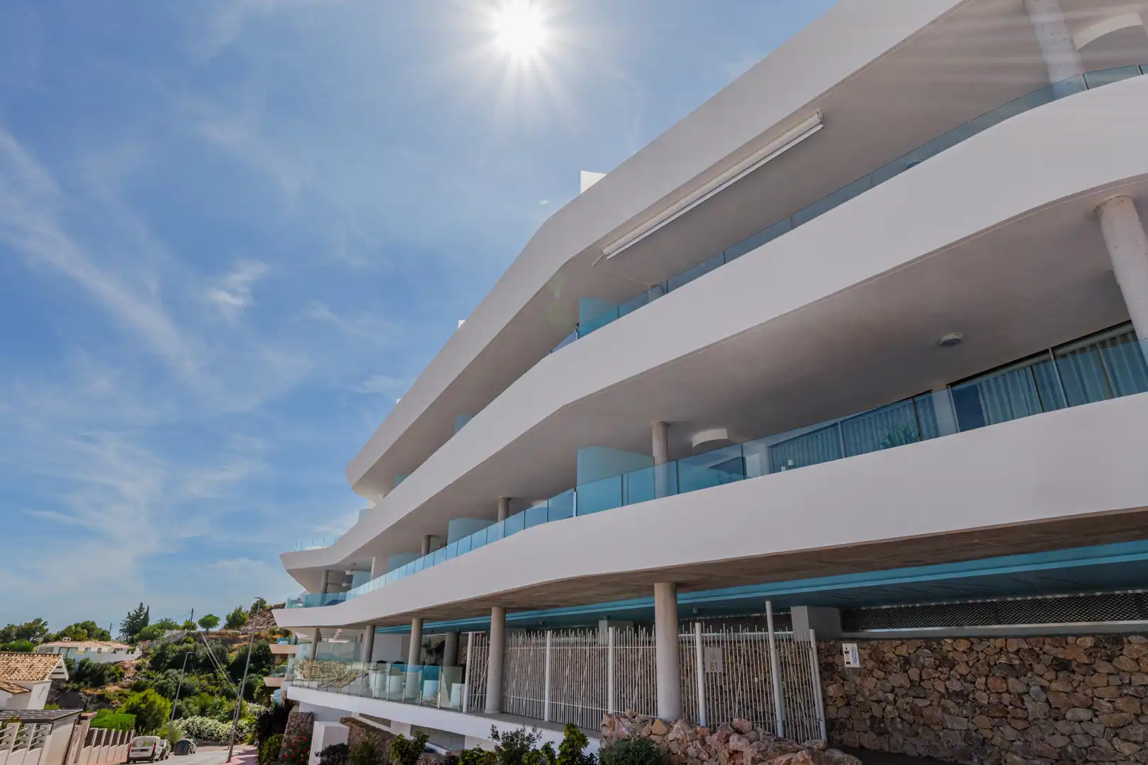 Vista exterior de Àtic en venda en Benalmádena amb Aire condicionat, Terrassa i Piscina