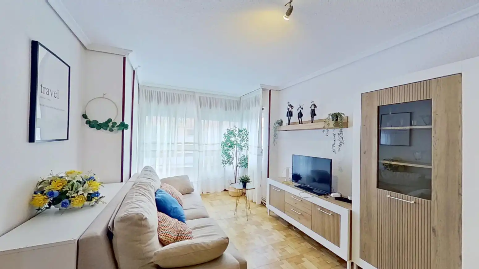 Flat for sale in CL FERNANDO RIOS, Los Castros