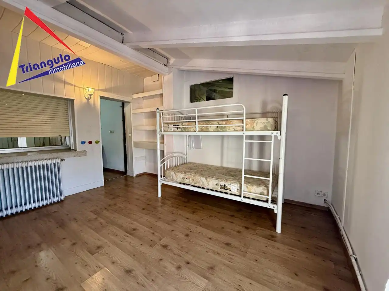 Dormitori de Casa o xalet en venda en Añe amb Calefacció