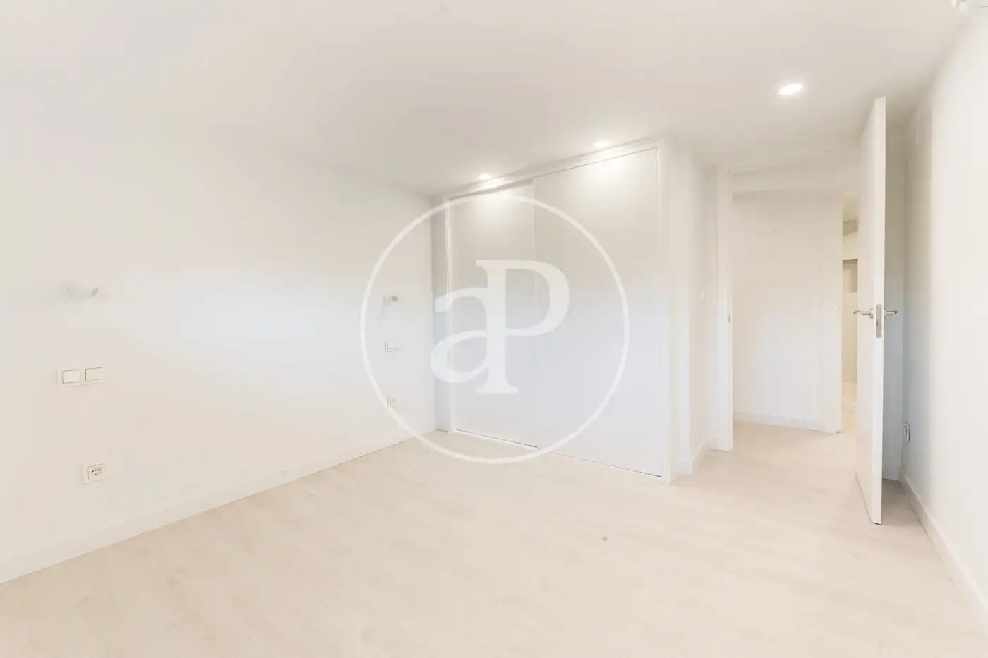 Habitación de Piso en venta en Madrid con Aire acondicionado, Calefacción y Piscina comunitaria
