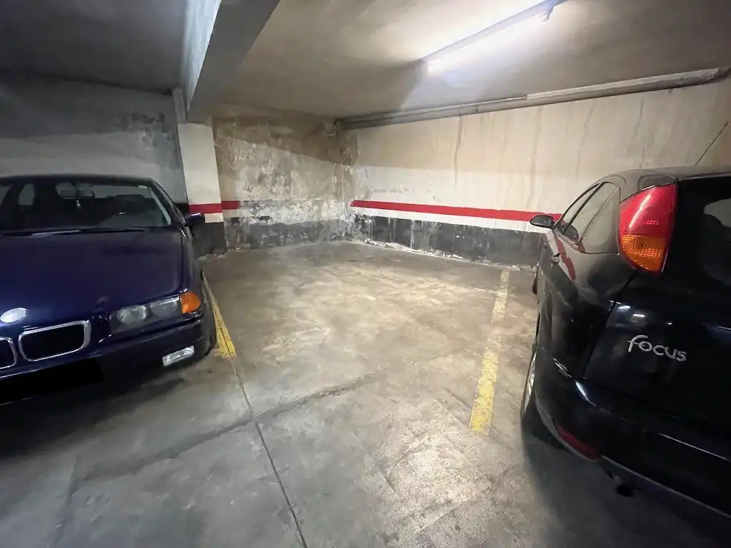 Aparcament de Garatge en venda en Barcelona