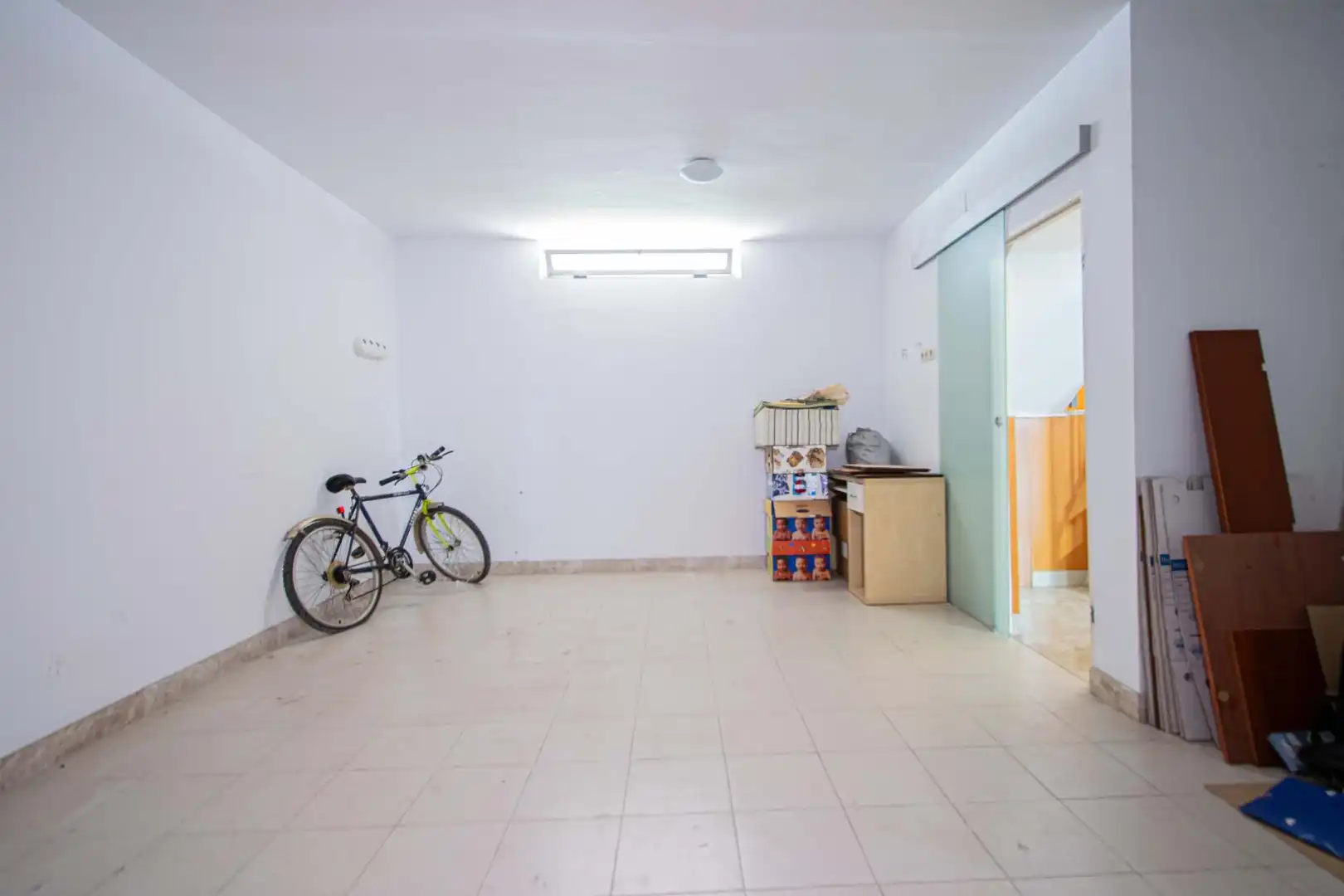 Detached homes for sale in Sevilla  with Air Conditioner, Heating and Private garden