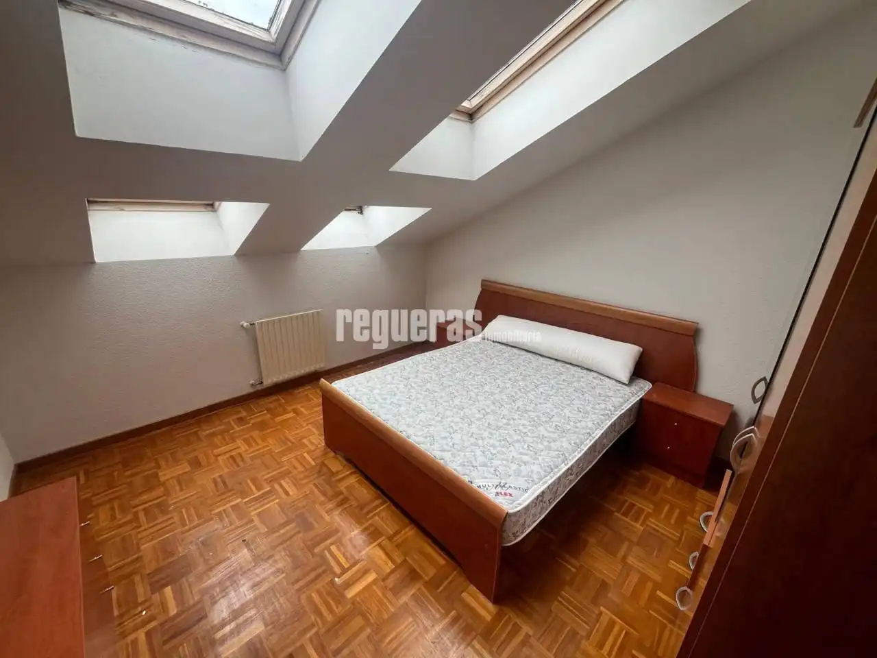 Study for sale in Avenida Galicia, Taramundi