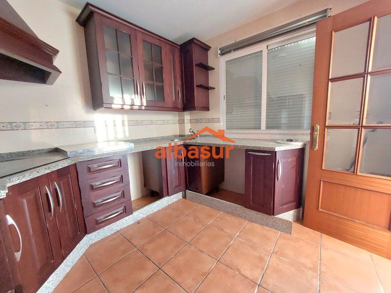 Casa adosada en venda en La Victoria amb Aire condicionat, Terrassa i Traster