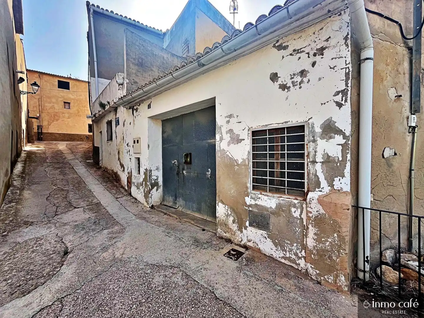 Vista exterior de Casa adosada en venda en Biar