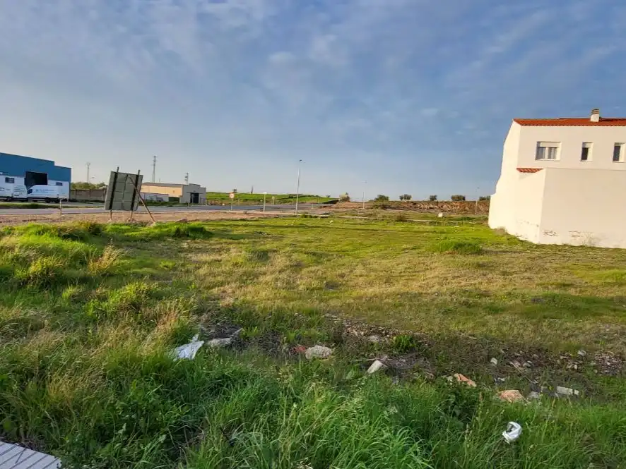 Residential zum Verkauf in Fuente del Maestre