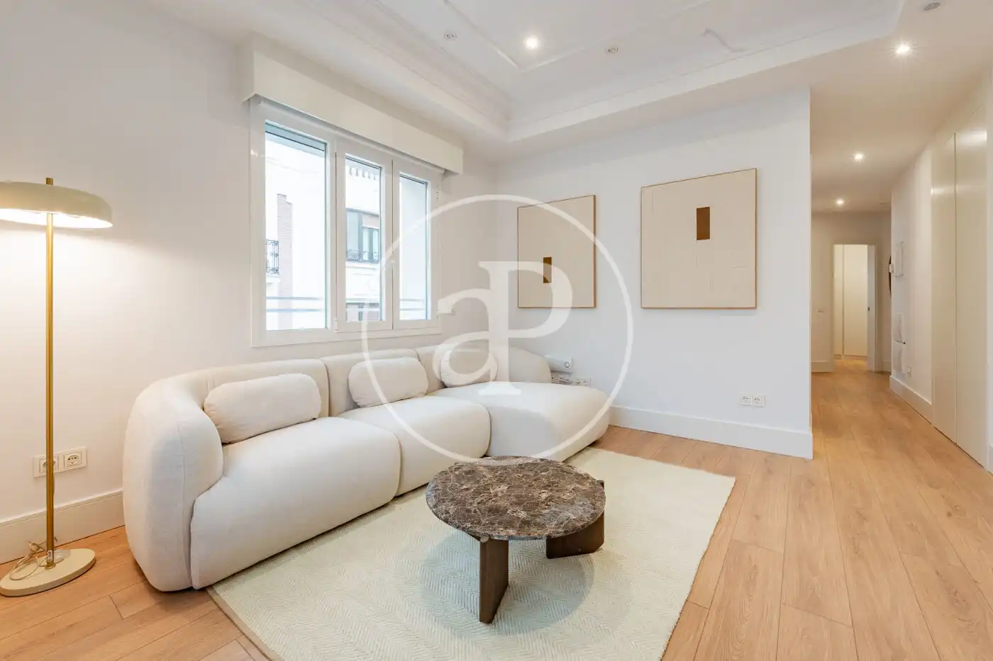Living room of Flat for sale in Madrid  with Air Conditioner, Heating and Storage room