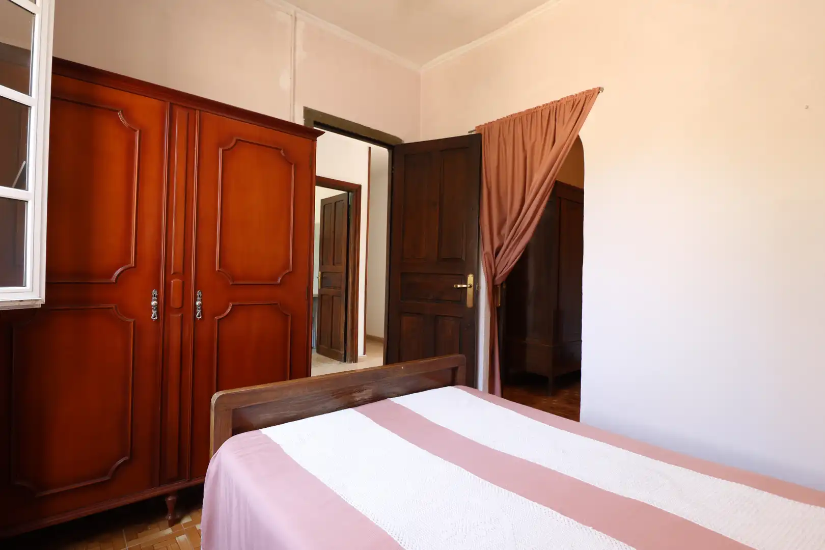 Habitación de Casa adosada en venta en Curtis con Calefacción, Jardín privado y Amueblado