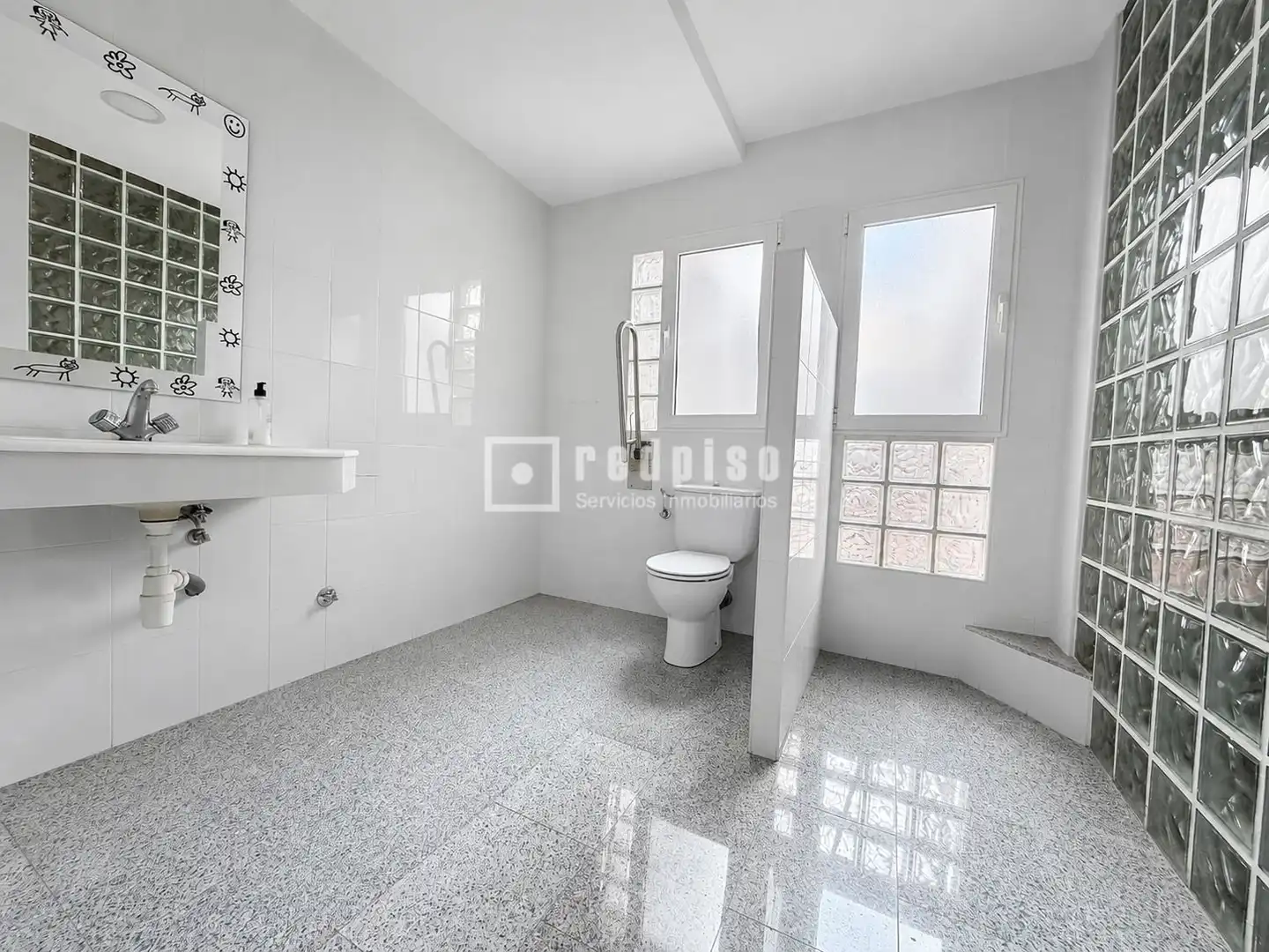 Bathroom of Office for sale in Torremolinos  with Air Conditioner