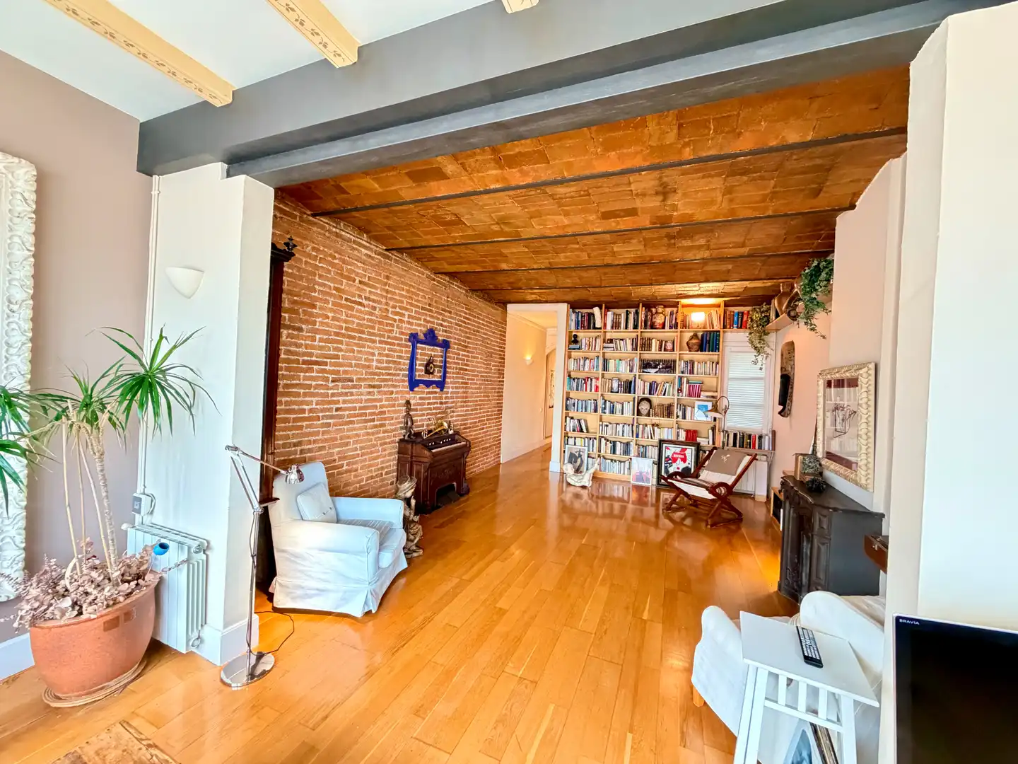 Sala d'estar de Àtic en venda en Barcelona amb Aire condicionat, Calefacció i Parquet