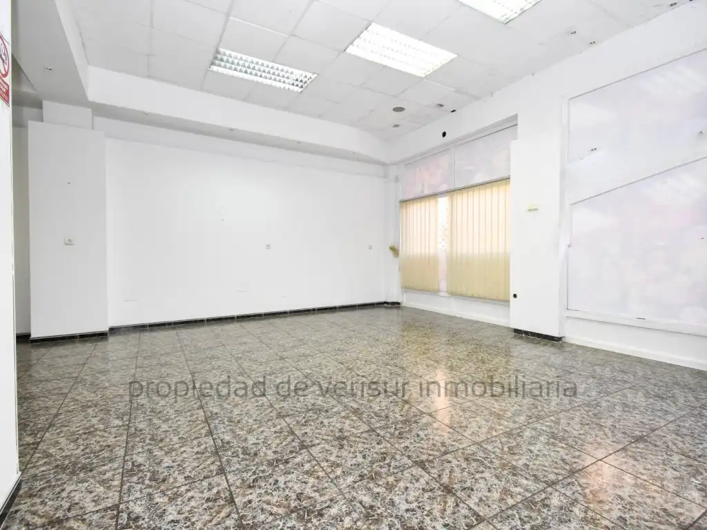 Local comercial de lloguer a Casco Antiguo, imagen 2