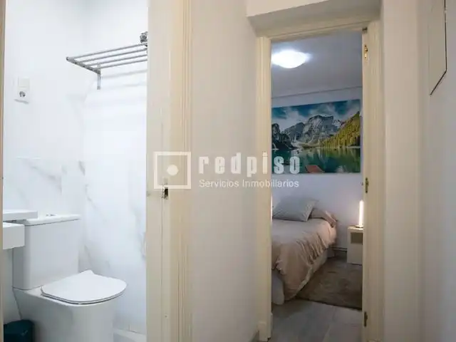 Habitación de Piso en venta en Madrid con Calefacción y Amueblado