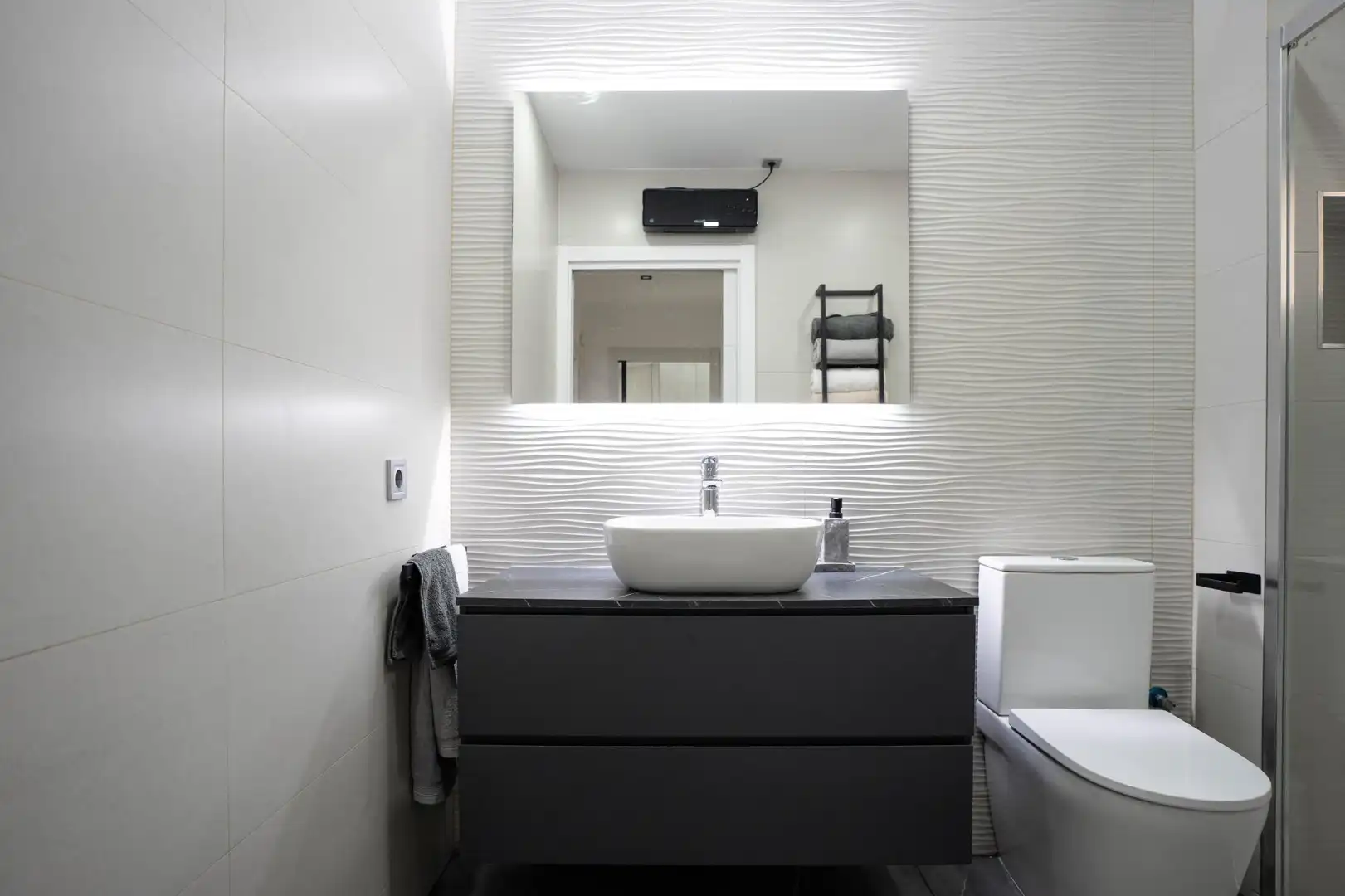 Bathroom of Ground floor for sale in Salut - Lloreda
