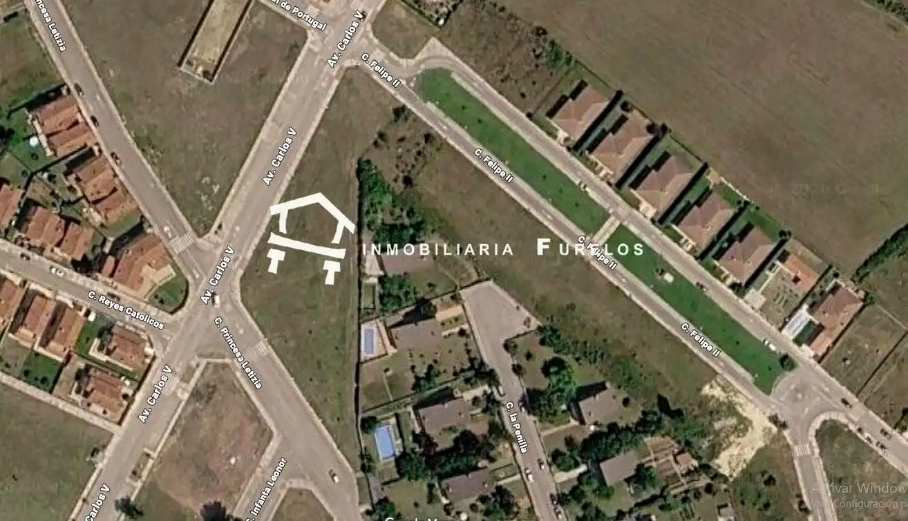 Lands and plots for sale in Avenida Carlos V 53, imagen 2