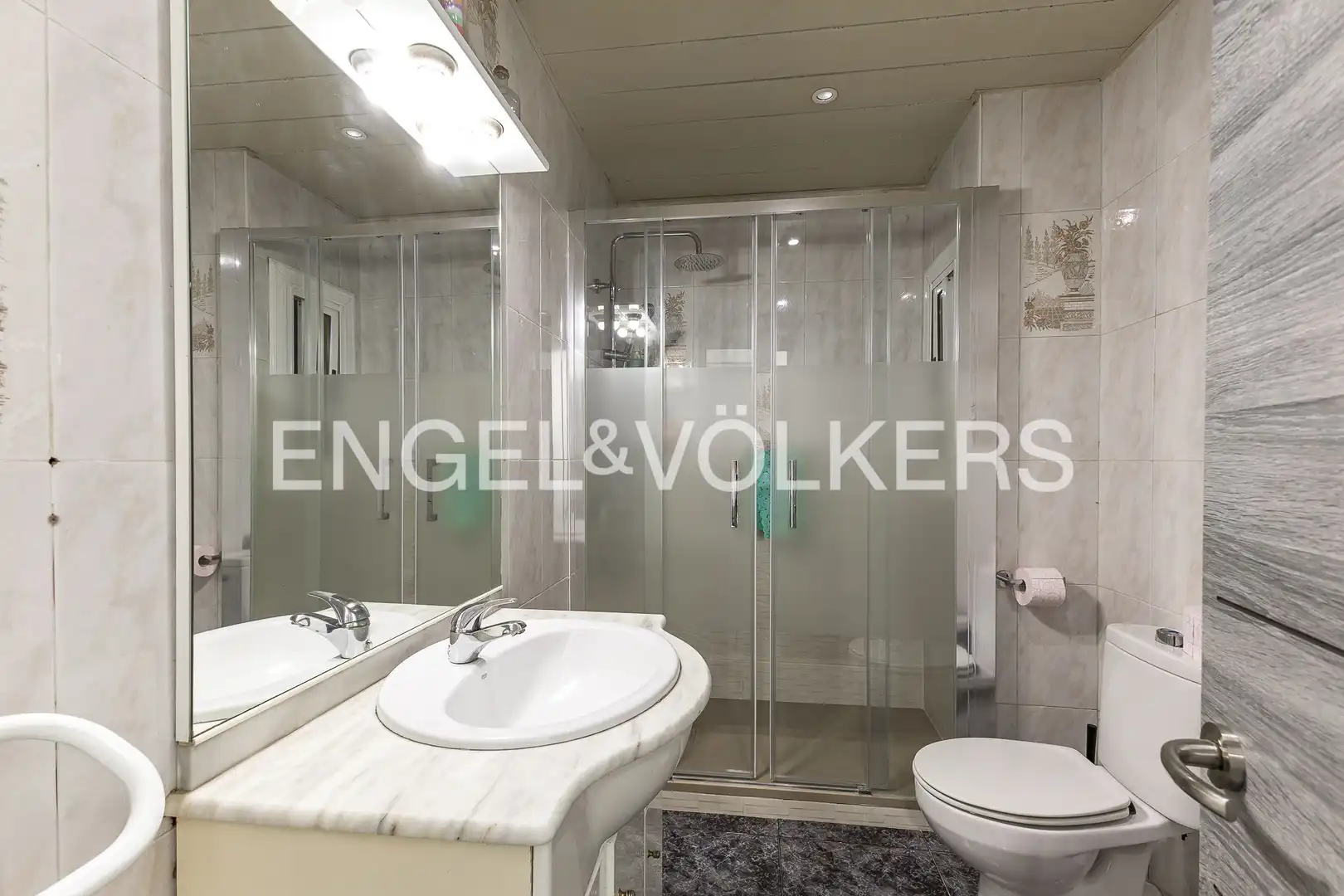 Baño de Piso en venta en Abrera con Aire acondicionado, Calefacción y Balcón