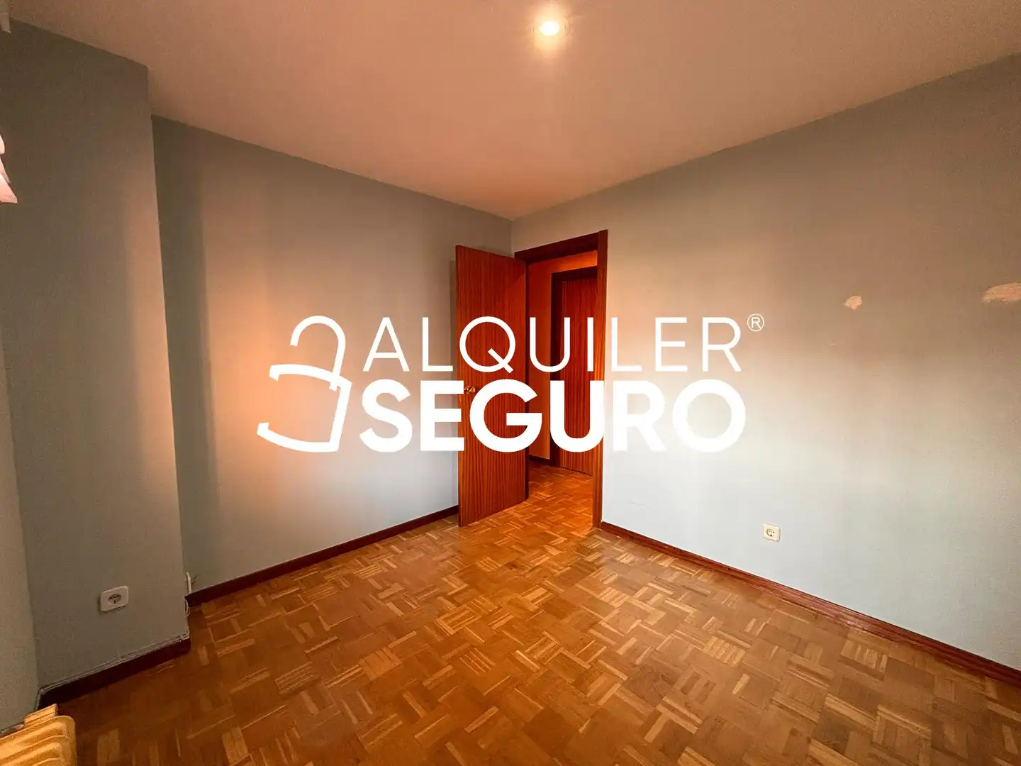 Bedroom of Flat for rent in Madrid  with Heating and Terrace