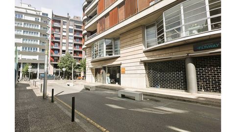 Photo 2 of Office for rent in Calle Juli Garreta, Eixample Nord, Girona Capital