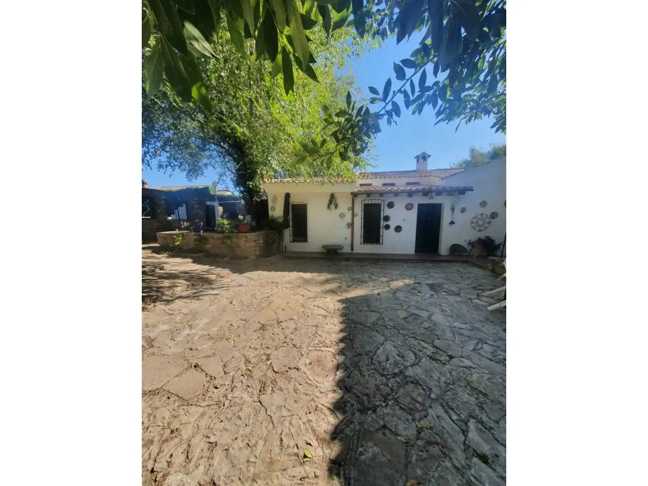 Vista exterior de Casa o xalet en venda en Úbeda amb Aire condicionat, Calefacció i Jardí privat
