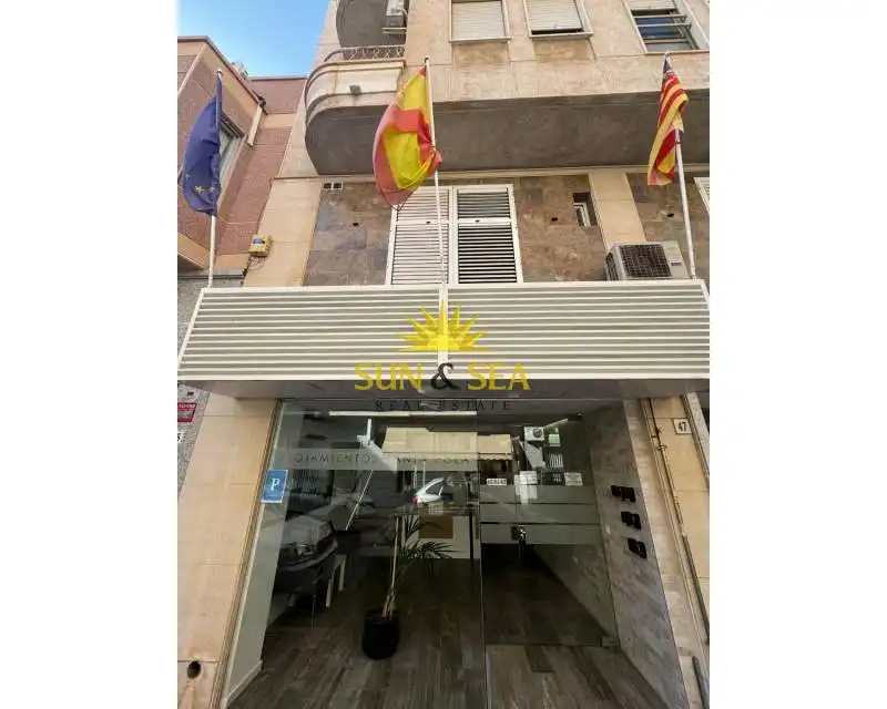 Edificio en venta en Santa Pola