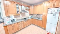 Cuina de Casa o xalet en venda en  Córdoba Capital amb Aire condicionat, Calefacció i Terrassa