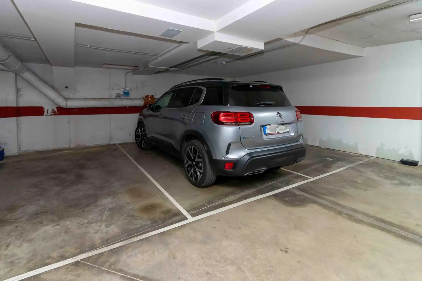 Parking de Piso en venta en Badajoz con Calefacción, Parquet y Trastero